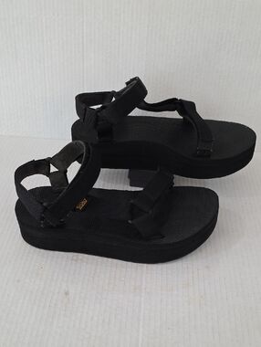 Teva Black Platform Sport Sandals for Women Size  10